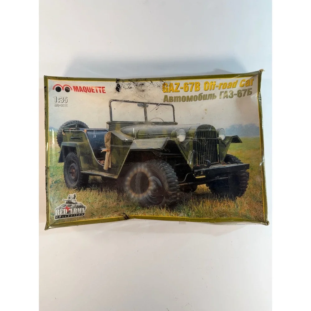 Maquette 1:35 GAZ-67B Off-road Car Red Army Collection Model Kit MQ-3515